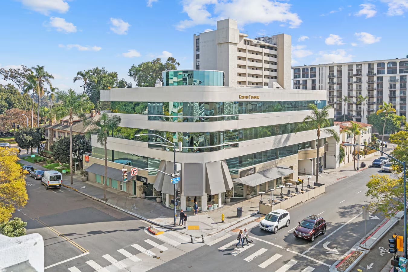 Golden Balboa, additional property view